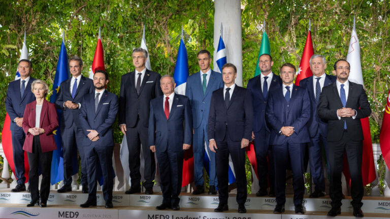 قمة ميد 9 ودعم سوريا: الأردن والدول المتوسطية يؤكدون على وحدة سوريا وإعادة الإعمار قمة ميد 9 ودعم سوريا