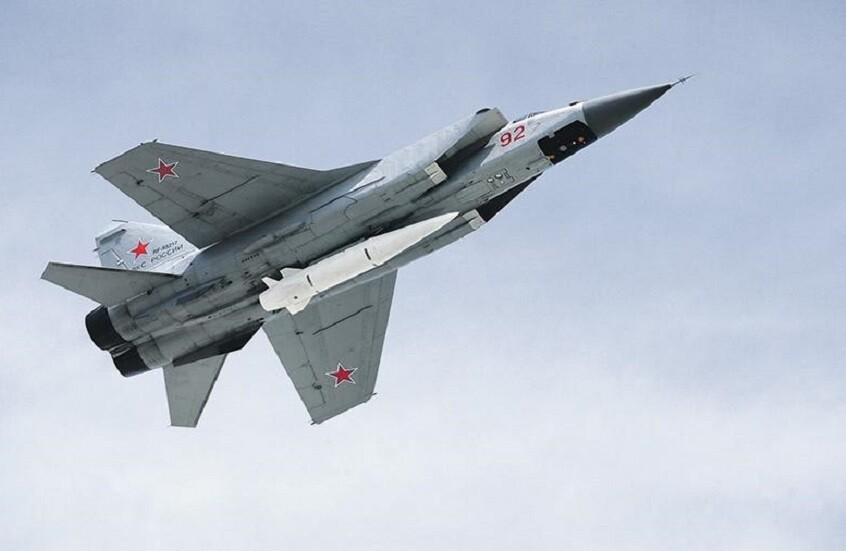 فضيحة تهريب الأسلحة في أوروبا.. شحنة صواريخ روسية وأميركية تتجه لإسرائيل