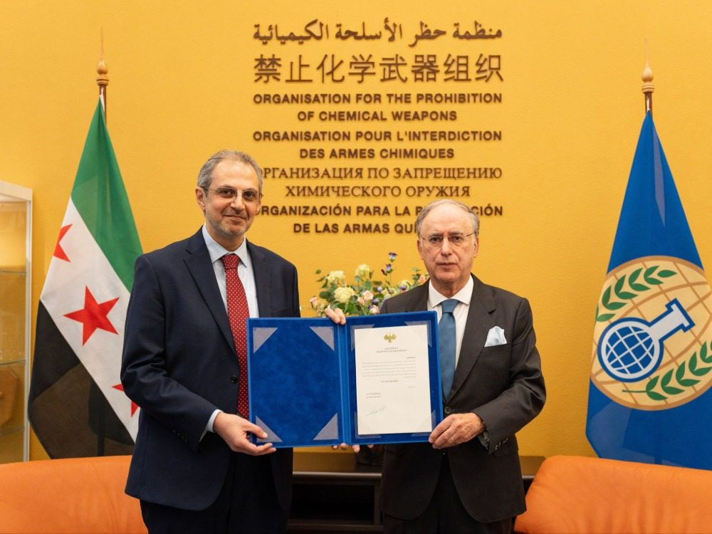 سوريا ومنظمة حظر الأسلحة الكيميائية.. مندوب دمشق يكشف عن 100 موقع مشتبه به ويدعو للعدالة