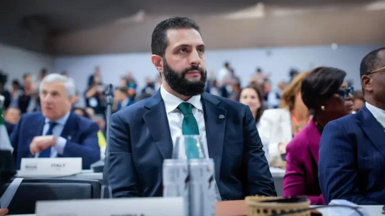 الرئيس أحمد الشرع