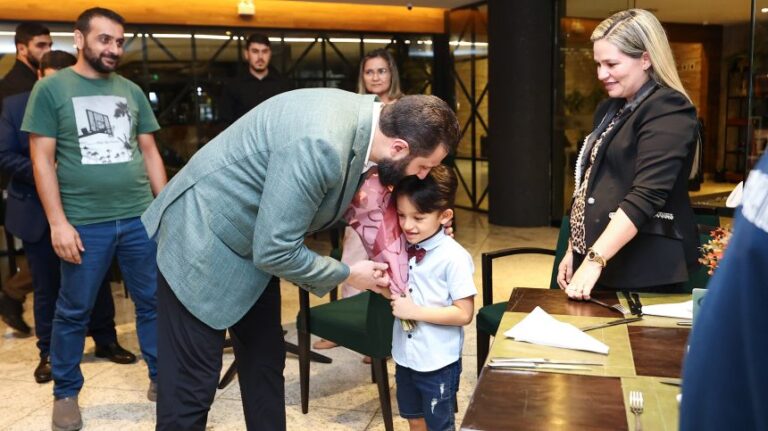 الرئيس الشرع