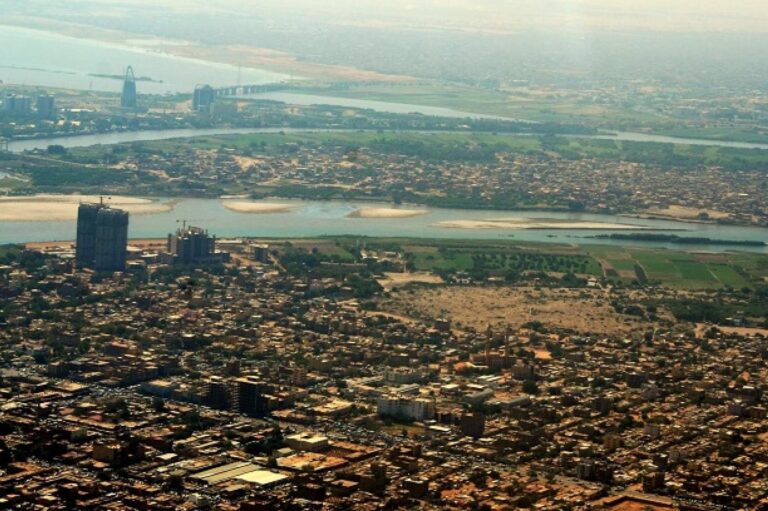 اتهامات سودانية صريحة لأديس أبابا وأبوظبي بخرق السيادة واستهداف المنشآت المدنية
