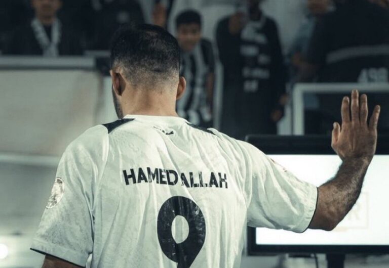 راتبه أعلى من ترامب.. إعلامي سعودي يشن هجوما على المغربي حمد الله (فيديو)