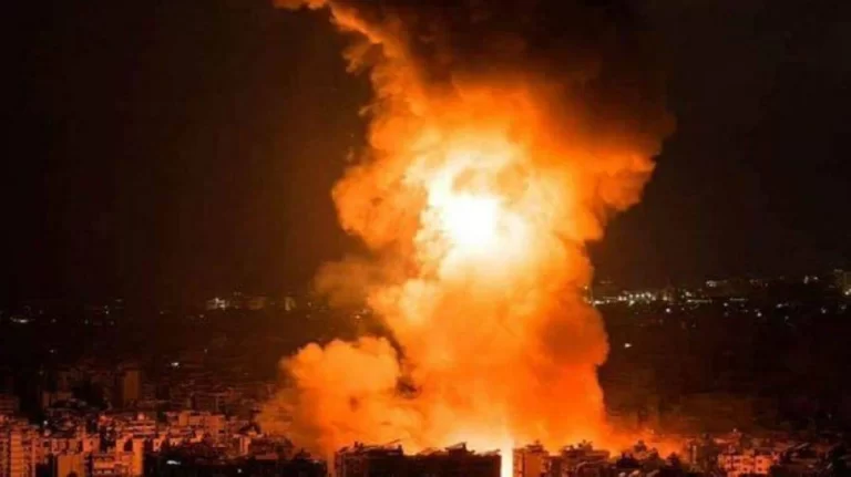 دوي انفجارات غامضة قرب بندر عباس وقشم الإيرانيتين