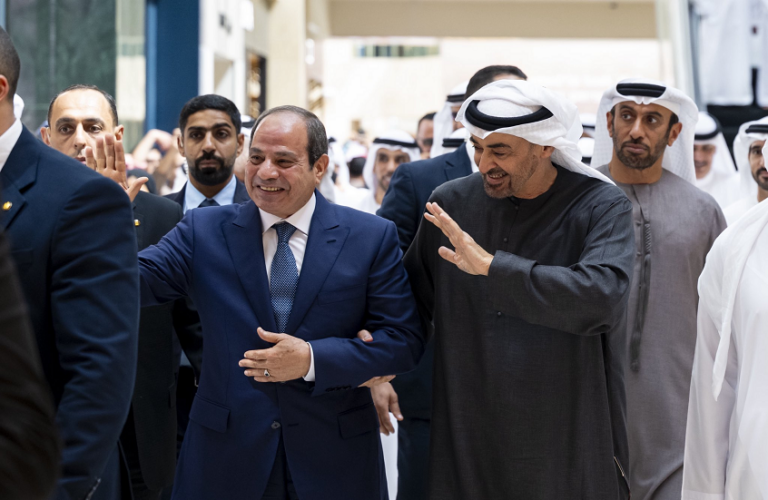 جولة بالمول وجلسة غداء.. مشاهد للسيسي وبن زايد ف أبو ظبي تثير تفاعلا
