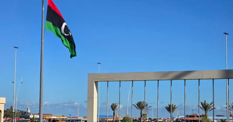 وقف عمليات مصفاة الزاوية الليبية وسط اشتباكات بالقرب منها