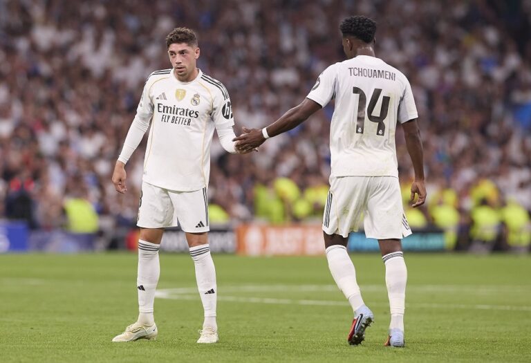 مفاجأة.. التعرف على "جاسوس" غرفة ملابي ريال مدريد