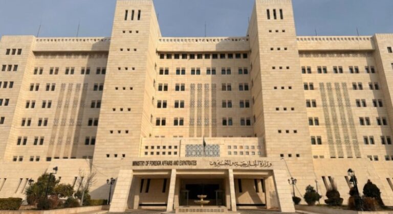 الخارجية السورية تُدين الهجمات الإيرانية على دولة الإمارات