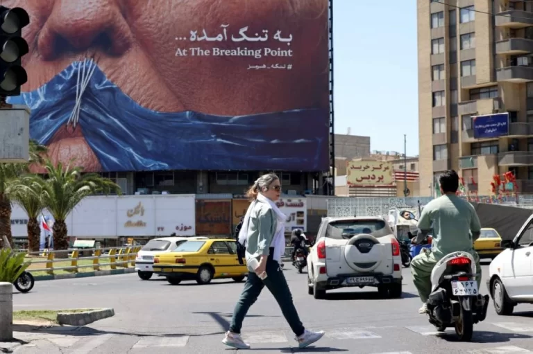 إيران تردّ على مقترح إنهاء الحرب.. وترامب يتوعد اليورانيوم
