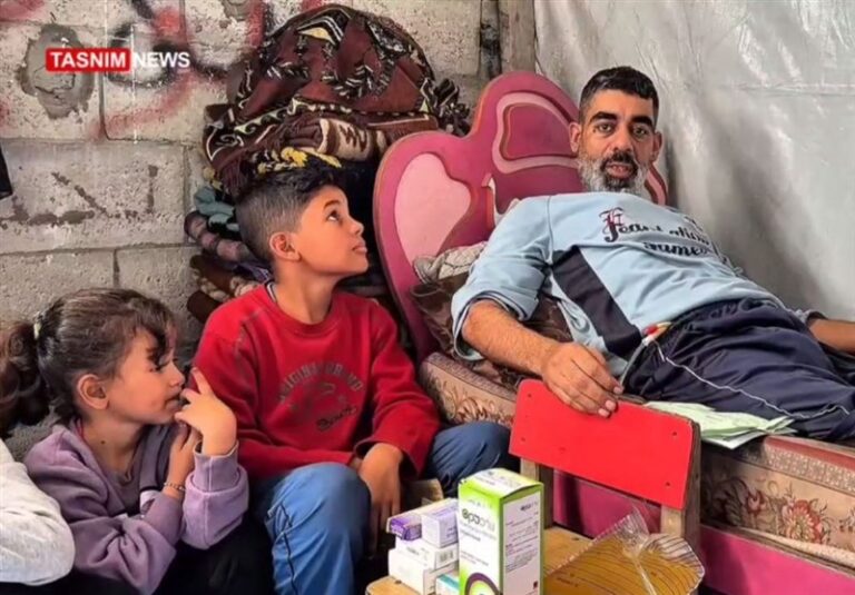 حسام الجريسي.. رحلة البحث عن الخبز انتهت بالشلل