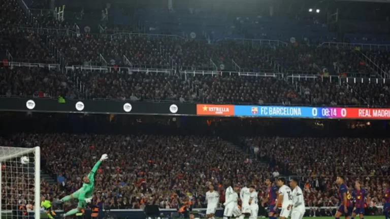 تقييم صادم لحكم الكلاسيكو.. هل حرم هرنانديز  ريال مدريد من العودة أمام برشلونة؟