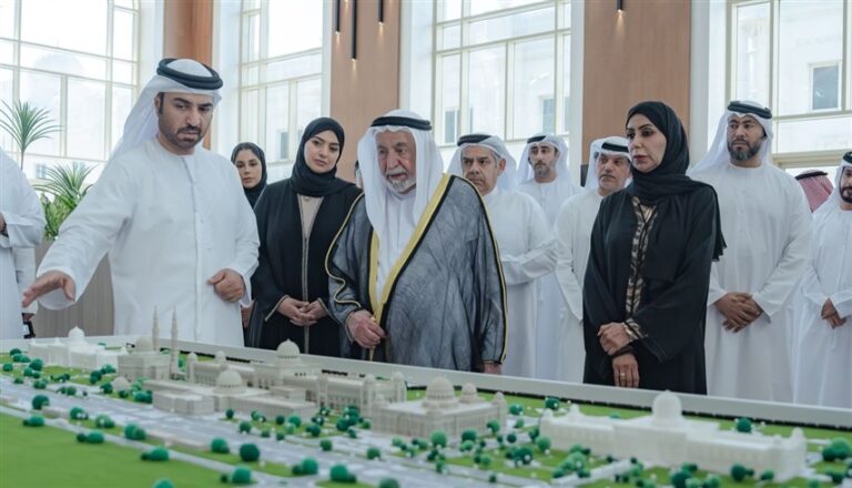 سلطان القاسمي يؤكد تميز البرامج الأكاديمية لجامعة الذيد وتحقيقها منجزات مبكرة