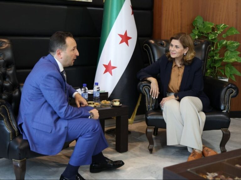 قبوات تبحث مع القائم بأعمال السفارة المصرية التعاون في المجالات الاجتماعية قبوات تبحث مع القائم بأعمال السفارة المصرية التعاون في المجالات الاجتماعية