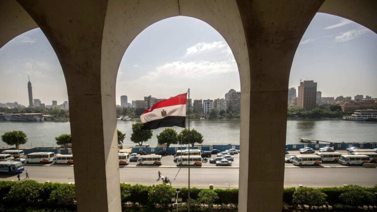 "لسنا المستهدفين".. مصر تكشف جنسية الشركة المالكة لناقلة بحارتها المختطفة في الصومال