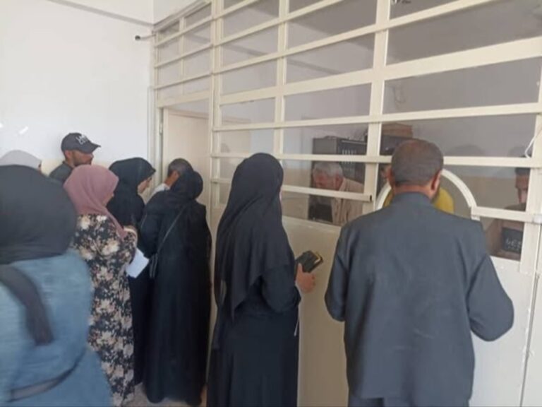 تربية الحسكة تعتمد المجمّعات التربوية لصرف رواتب المعلمين