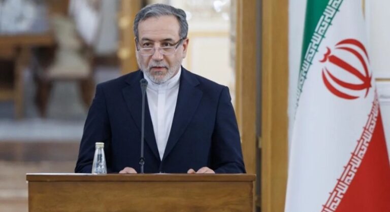 إيران تتهم الكويت باحتجاز عدد من مواطنيها وتطالب بالإفراج عنهم