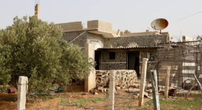 محافظ السويداء يعلن جاهزية منازل الصورة الكبرى ويدعو الأهالي للعودة محافظ السويداء يعلن جاهزية منازل الصورة الكبرى ويدعو الأهالي للعودة