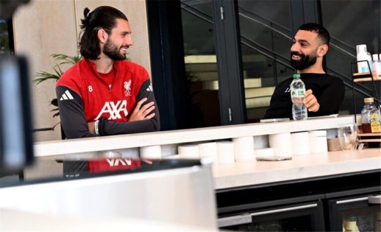 فيديو | محمد صلاح يسجل هدفين رائعين في تدريبات ليفربول استعدادًا لـ أستون فيلا