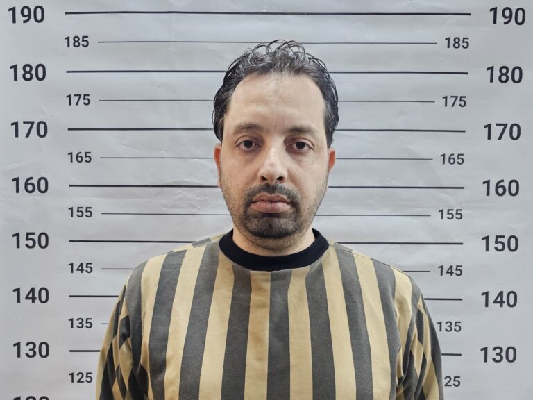 الأمن الداخلي في حمص يقبض على ضابط سابق في أمن النظام البائد الأمن الداخلي في حمص يقبض على ضابط سابق في أمن النظام البائد