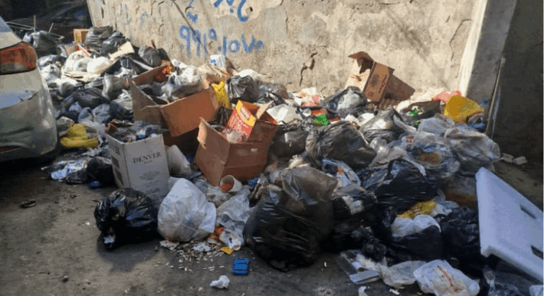 تراكم النفايات في شوارع حلب.. مطالب بمحاسبة المقصرين في ملف النظافة