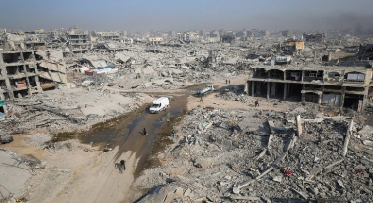 خلال 24 ساعة.. وصول 13 قتيلاً و57 مصاباً إلى مستشفيات غزة