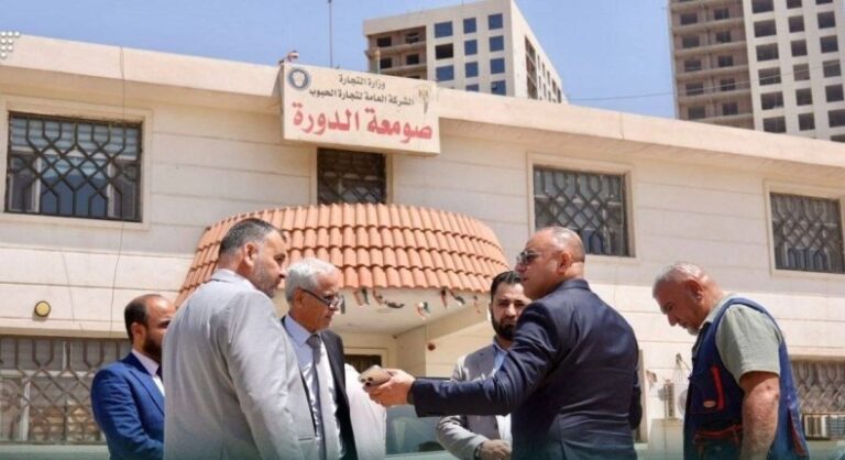 مباحثات سورية عراقية في بغداد بشأن الأمن الغذائي والتعاون التجاري مباحثات سورية عراقية في بغداد بشأن الأمن الغذائي والتعاون التجاري