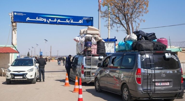 المنافذ السورية تسجل 3.4 ملايين مسافر خلال 4 أشهر و120 ألف عائد من لبنان