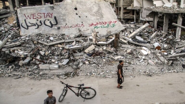 الأمم المتحدة تدين إجبار الفلسطينيين على النزوح المستمر وهدم المنازل بالضفة وغزة الأمم المتحدة تدين إجبار الفلسطينيين على النزوح المستمر وهدم المنازل بالضفة وغزة