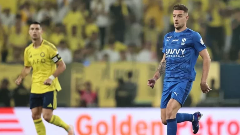 “أحدهم نسخة والأخر أصل”.. كأس الدوري السعودي في الهلال والنصر بالجولة الأخيرة "أحدهم نسخة والأخر أصل".. كأس الدوري السعودي في الهلال والنصر بالجولة الأخيرة