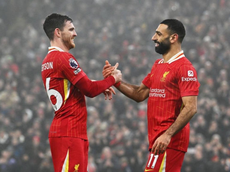 "وداع مؤثر في أنفليد".. ليفربول يعلن موعد التكريم الخاص لمحمد صلاح وروبرتسون