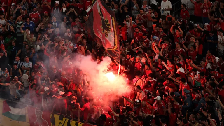 ما القنوات الناقلة لمباراة المصري والأهلي في الدوري المصري 2025-2026؟ وكيف تشاهدها عبر الإنترنت؟ | كووورة kooora logo