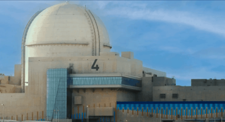 "الدفاع الإماراتية" تعلن اعتراض مسيرات وتكشف مصدر الهجوم على محطة الطاقة النووية