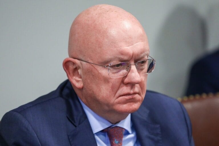 نيبينزيا يتهم الأمم المتحدة بالفشل ويطالب بمحاسبتها على العجز الدولي نيبينزيا: الأمم المتحدة تتحمل بنفسها مسؤولية عجزها الخاص