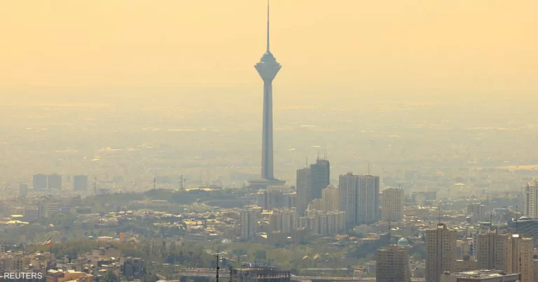 نيويورك تايمز: خطة أميركية إسرائيلية راهنت على أحمدي نجاد لتغيير النظام في إيران