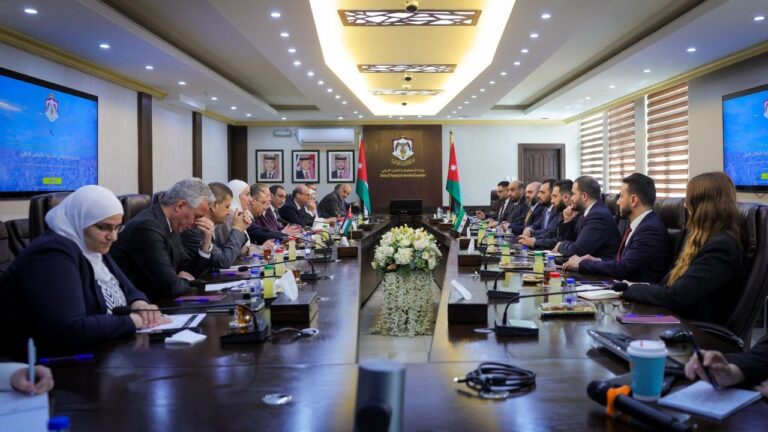 لقاء سوري _ أردني لبحث آليات التخطيط والمواءمة بين الخطط التنموية
