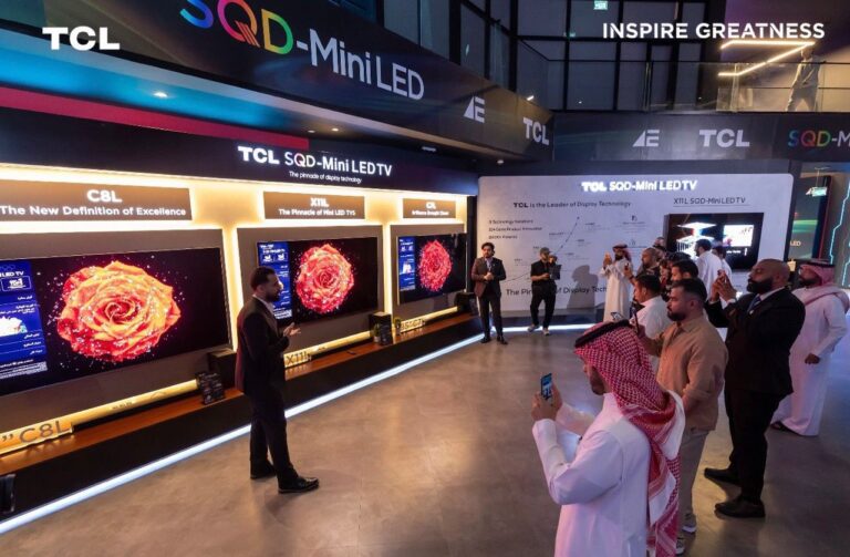 تلفزيونات TCL C7L مع تقنية SQD-Mini LED تعيد تشكيل تجربة المشاهدة في السعودية تلفزيونات C7L بتقنية SQD-Mini LED من TCL تصل إلى المملكة العربية السعودية لتُعيد تعريف الترفيه المنزلي - التقنية بلا حدود