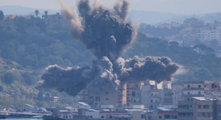 قتلى وجرحى بالعشرات في تصعيد عنيف بجنوبي لبنان ودمار بمجزرة دير قانون النهر تصعيد عنيف في جنوبي لبنان..31 قتيلا ومجزرة جديدة في دير قانون النهر