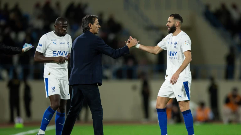 هل يهدد خلاف إنزاجي وبنزيما مستقبل الهلال في الدوري السعودي؟ kooora logo