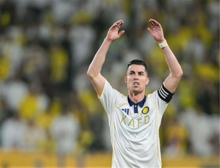 النصر يحقق لقب الدوري السعودي بعد غياب 7 سنوات ورونالدو في الصدارة فيديو | بعد غياب 7 سنوات.. النصر يتوج بطلا لـ الدوري السعودي ورونالدو يحصد اللقب الأول