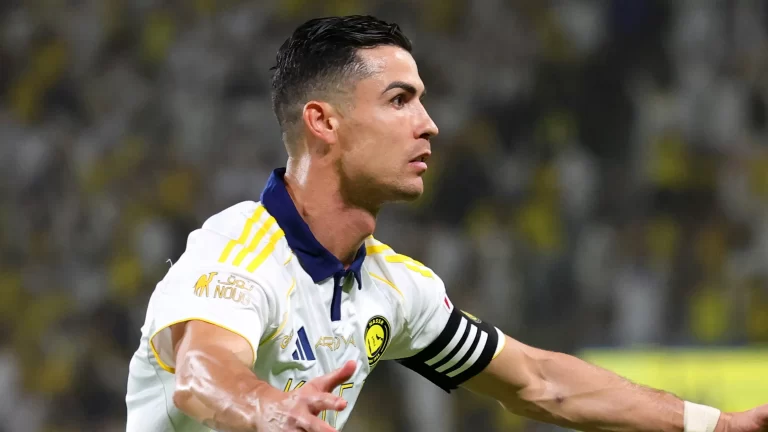 رونالدو يحتفل بتتويج النصر بكلمة مؤثرة وصورة وفيديو مثير kooora logo