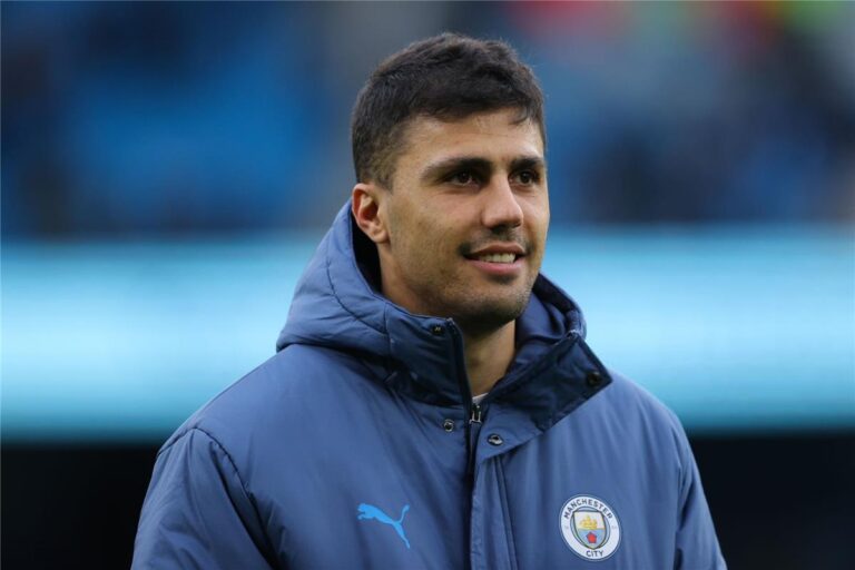 هل ينجح ريال مدريد في ضم رودري؟ شروط حاسمة ومورينيو يخطط للبديل! ريال مدريد يحدد ثلاث شروط لـ ضم رودري.. ومورينيو يختار بديله
