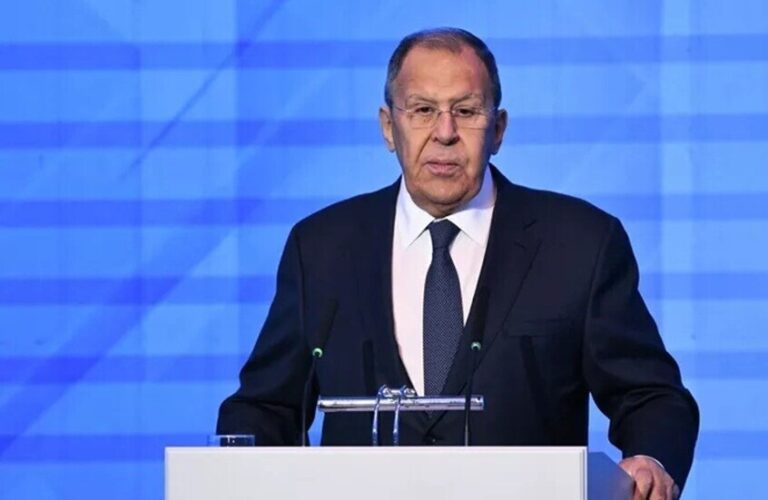 لافروف: الإجراءات الإسرائيلية تهدد فرص حل الدولتين والمبادرات الدولية لافروف يؤكد أن الإجراءات الإسرائيلية تتناقض مع حل الدولتين ومجلس السلام الأمريكي