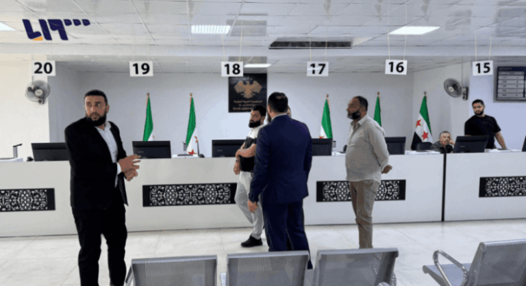 مراجعات متكررة لـ "النفوس".. عراقيل تواجه آلاف السوريين لافتقارهم بطاقات شخصية