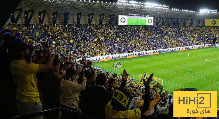 جماهير النصر تُثبت ولاءها وتطالب بالإبقاء على نجوم الفريق البارزين! جماهير النصر تطالب بالحفاظ على النجوم !
