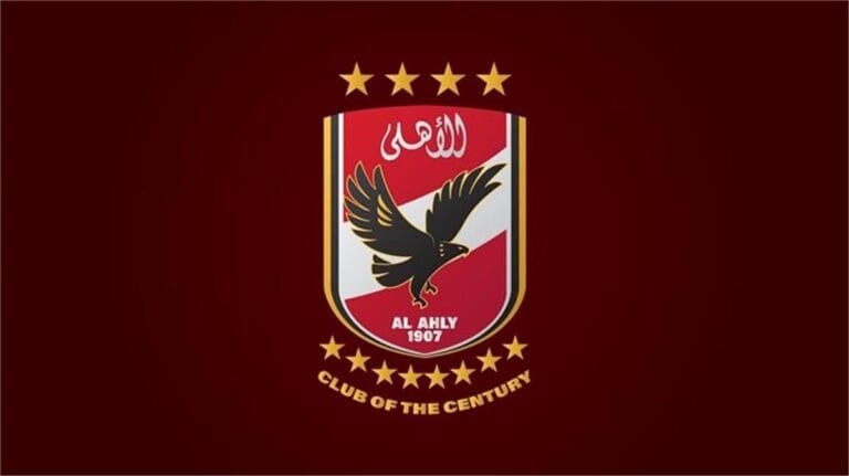 الأهلي يعلن رحيل مدربه بعد تسوية الأمور المالية والإدارية