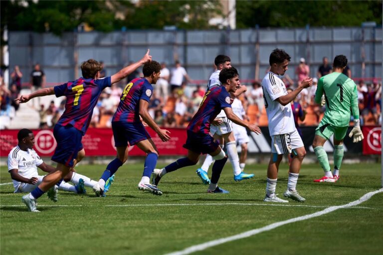 حمزة عبد الكريم يتألق في كلاسيكو تحت 19 عامًا بين برشلونة وريال مدريد فيديو | ماذا قدم حمزة عبد الكريم في مباراة برشلونة وريال مدريد تحت 19 عامًا؟
