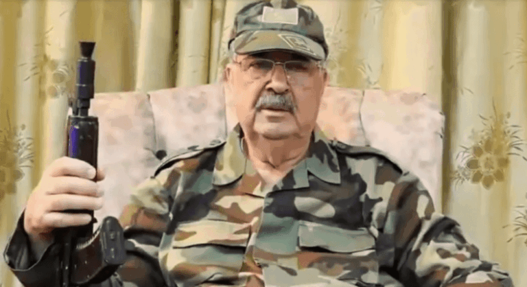 من معارض للنظام إلى حليف لإيران.. عودة نواف البشير لدير الزور تشعل غضب السوريين