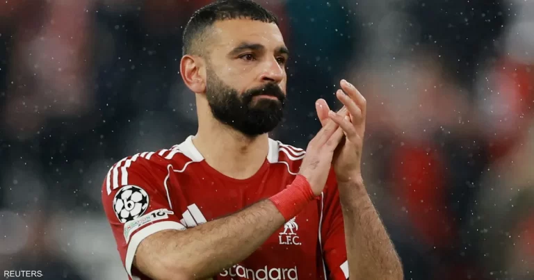 جماهير ليفربول تحتفل بصلاح برسائل مؤثرة قبل مغادرته الملعب فيديو.. جماهير ليفربول تودع صلاح برسائل مؤثرة