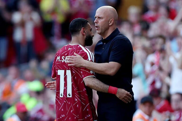 لقطة محمد صلاح وسلوت في مباراة ليفربول وبرينتفورد: هل تتكرر المعجزة؟ فيديو | ميرور: لقطة محمد صلاح وسلوت في مباراة ليفربول وبرينتفورد تحكي كل شيء