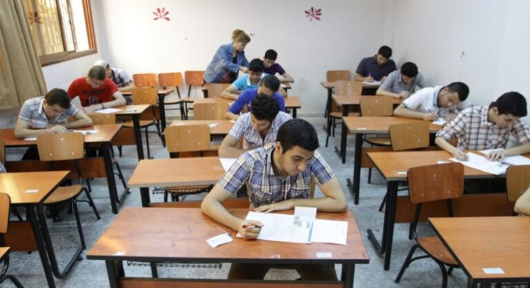 3000 مركز و54 ألف مراقب لضمان نجاح الامتحانات العامة في سوريا 3000مركز و54 ألف مراقب.. التربية السورية تعلن جاهزيتها للامتحانات العامة